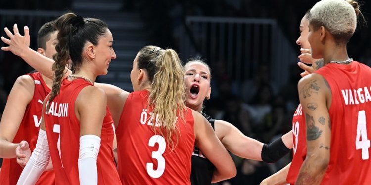 “Filenin Sultanları” çeyrek finalde