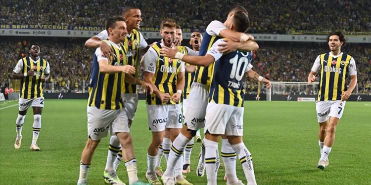 Fenerbahçe, Gaziantep FK’yi 2-1 mağlup etti