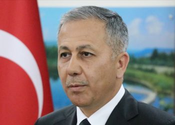 İçişleri Bakanı Yerlikaya: (Çanakkale'deki orman yangını) 1251 vatandaşımız tedbir amaçlı tahliye edilmiştir