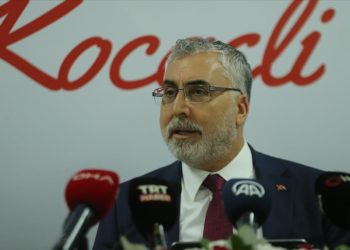 Seçimlerde AK Parti belediyeciliğinin ne kadar başarılı olduğunu göstereceğiz