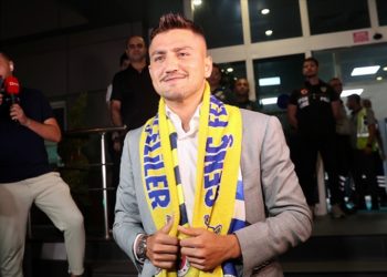 Fenerbahçe, Cengiz Ünder ile 4 yıllık anlaşmaya varıldığını açıkladı