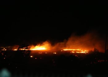 Malatya'da dağlık alanda çıkan yangına müdahale ediliyor