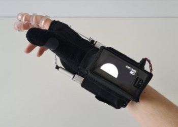 Uludağ Üniversitesinde kısmi felçli hastalar için “mobil el dış iskeleti” geliştirildi