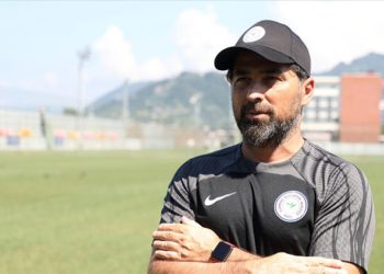 Çaykur Rizespor Teknik Direktörü Palut'dan Trabzonspor maçı öncesi değerlendirme