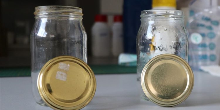 Kışlık konserve hazırlarken “yeni kapak” kullanılmalı