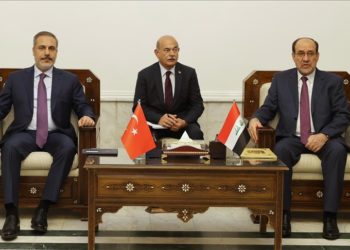Dışişleri Bakanı Fidan, Ulusal Hikmet Akımı lideri Hekim ve Irak eski Başbakanı Maliki ile görüştü
