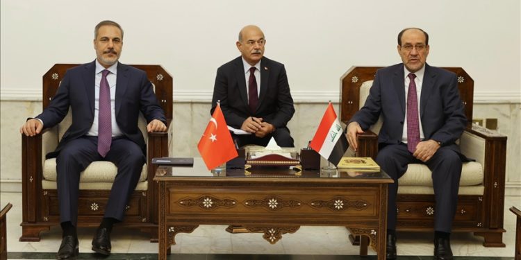Dışişleri Bakanı Fidan, Ulusal Hikmet Akımı lideri Hekim ve Irak eski Başbakanı Maliki ile görüştü