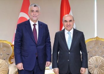 Bakan Bolat: Irak'ın 3 yıllık bütçesinde yatırımlara ayrılan payın büyüklüğü firmalarımıza önemli fırsatlar sunuyor