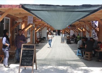 Deprem bölgesindeki esnaf ve sanatkarlar kredi ödemelerine ilişkin yeni düzenlemeyi bekliyor