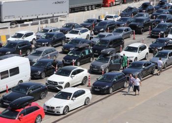 Yıllık izinlerini tamamlayan gurbetçilerin dönüş yolculukları sürüyor