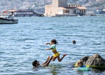 İstanbul'da sıcaktan bunalanların adresi sahiller oldu