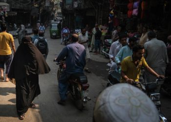 Pakistan'ın nüfusu 241,49 milyona ulaştı