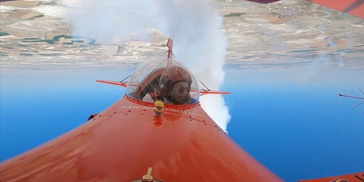 Türk kadın akrobasi pilotu ay yıldızlı bayrağı Almanya’da dalgalandıracak