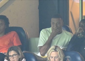 PSG'de Kylian Mbappe kadroya alındı