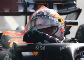 Peş peşe 9. yarışını kazanan Verstappen F1 rekorunu egale etti