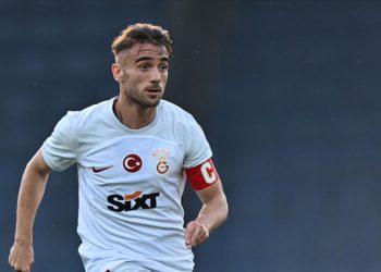 Yunus Akgün, Leicester City'ye transfer oldu