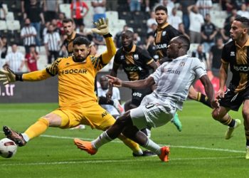 Türkiye sezonluk UEFA ülke puanı klasmanında Polonya'yla birlikte zirvede