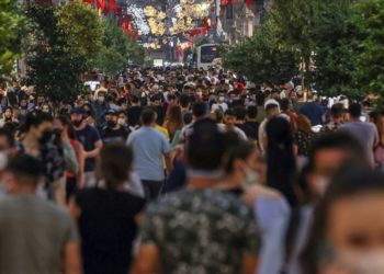 DSÖ’den “vaka ve ölümleri artırabilecek yeni Kovid-19 varyantının çıkma riski sürüyor” uyarısı