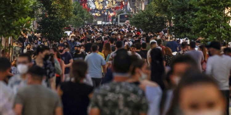 DSÖ’den “vaka ve ölümleri artırabilecek yeni Kovid-19 varyantının çıkma riski sürüyor” uyarısı