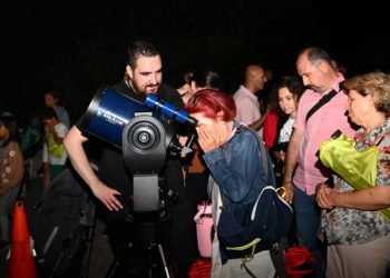 Meteor yağmurunu izlemek isteyenler rasathanede buluştu