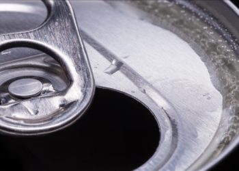 Sıcak havalarda gazlı ve kafeinli içeceklerden uzak durulması tavsiyesi