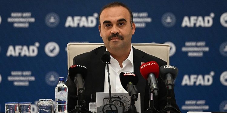 Hatay’da 4 sanayi sitemizi de en kısa sürede tamamlayarak 379 adet yeni iş yerini şehrimize kazandıracağız