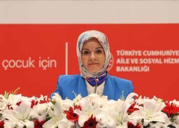 Deprem bölgesindeki illerden çocuklarımızı güvenli illerdeki çocuk kuruluşlarına naklettik