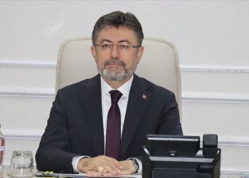 Bakan Yumaklı’dan toplu tüketim yerlerinde denetimlerin sıklaştırılması talimatı
