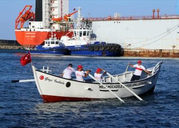 Milli Mücadele’nin simgesi İnebolu Denk Kayığı yeniden denizle buluştu