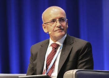 Bakan Şimşek'ten Togg fabrikasına övgü: Gemlik'teki Togg fabrikası gerçekten çok etkileyici