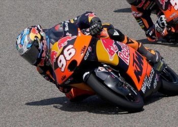 Deniz Öncü, Moto3'ün Avusturya ayağında 1. oldu