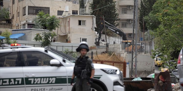 Yahudi yerleşimci şiddeti ve toprak gaspı 2022-2023’te yaklaşık 500 Filistinliyi yerinden etti