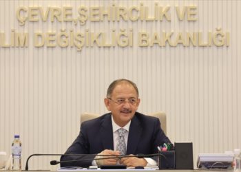 Bakan Özhaseki: Deprem bölgesinde 180 bin konutumuzun ihalesini tamamlayarak çalışmalara başladık