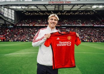 Manchester United, Rasmus Hojlund'u renklerine bağladı