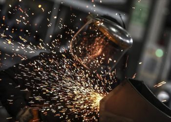 Türkiye ekonomisi yılın ikinci çeyreğinde yüzde 3,8 büyüdü