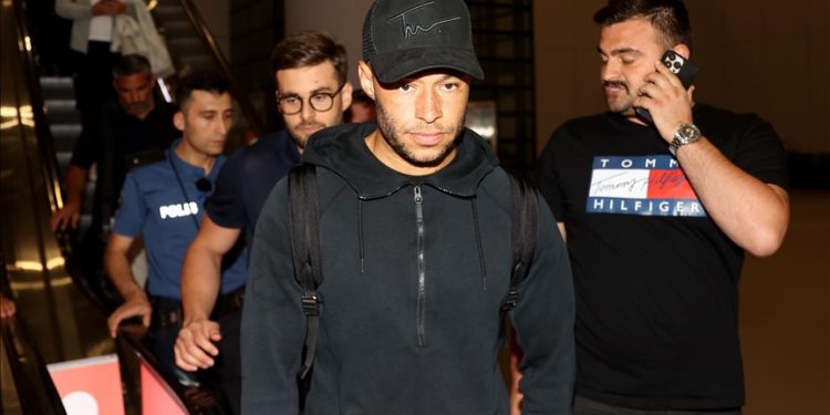 Alexander Oxlade-Chamberlain resmen Beşiktaş'ta