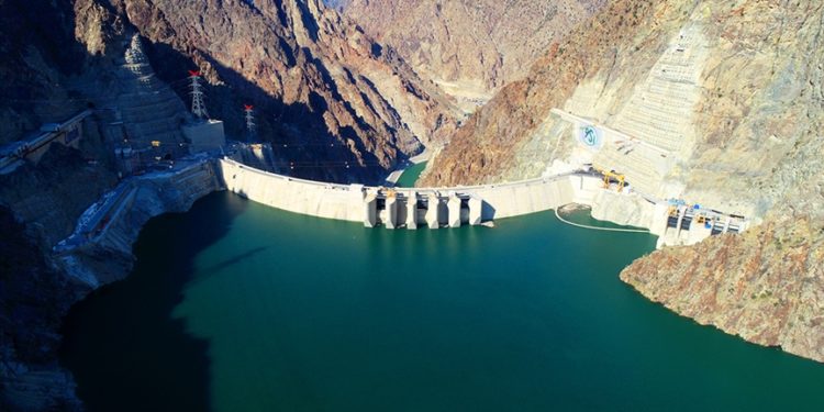 Yusufeli Barajı elektrik üretimi için gün sayıyor