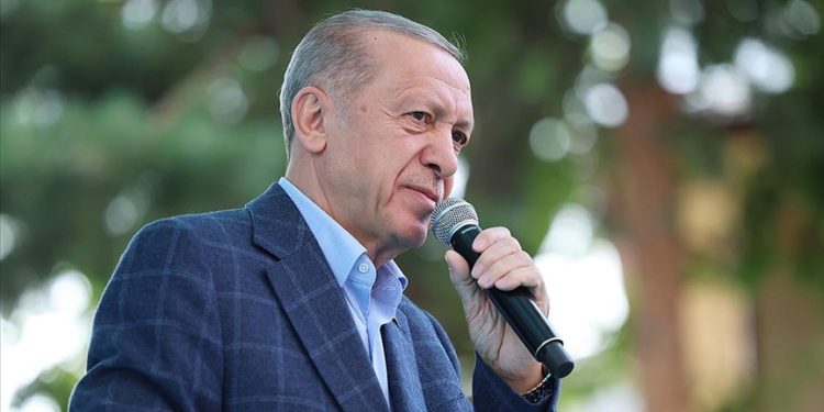CANLI: Cumhurbaşkanı Erdoğan konuşuyor
