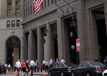 SEC'den 11 Wall Street şirketine 289 milyon dolar ceza