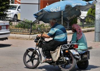 Sıcak havalar varis hastalığını tetikliyor