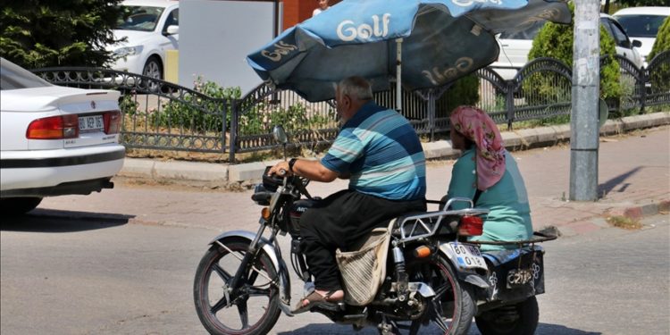 Sıcak havalar varis hastalığını tetikliyor