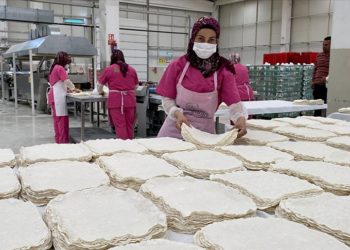 Kırşehir'de yufka üretilen işletmede 40 kadın istihdam ediliyor