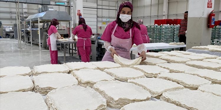 Kırşehir'de yufka üretilen işletmede 40 kadın istihdam ediliyor