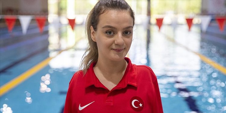 Milli para yüzücü Sümeyye Boyacı, dünya üçüncüsü oldu