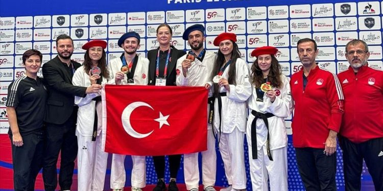 Milli para tekvandocular, Paris'te 5 madalya kazandı