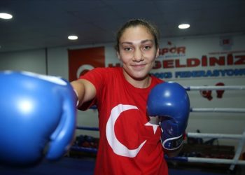 Milli boksör Gamze Soğuksu, yarım kalan şampiyonluk hayaline ulaşmak istiyor