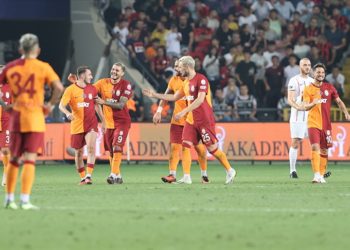 Galatasaray tarihindeki yabancı futbolcu sayısı 198'e çıktı