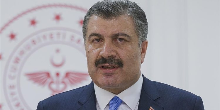 Bakan Koca, 2 yılda aile hekimlerince 15 milyon kişiye 42 milyon sağlık taraması yapıldığını bildirdi