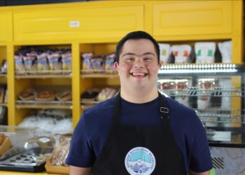 Down sendromlu Ahmet'in çalışma hayali bir günlüğüne gerçek oldu