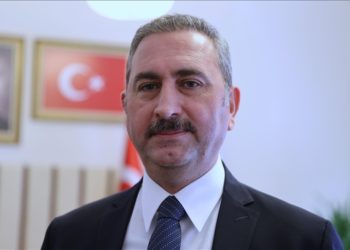 Tüm partilere çağırımız, gelin birlikte inşa edelim